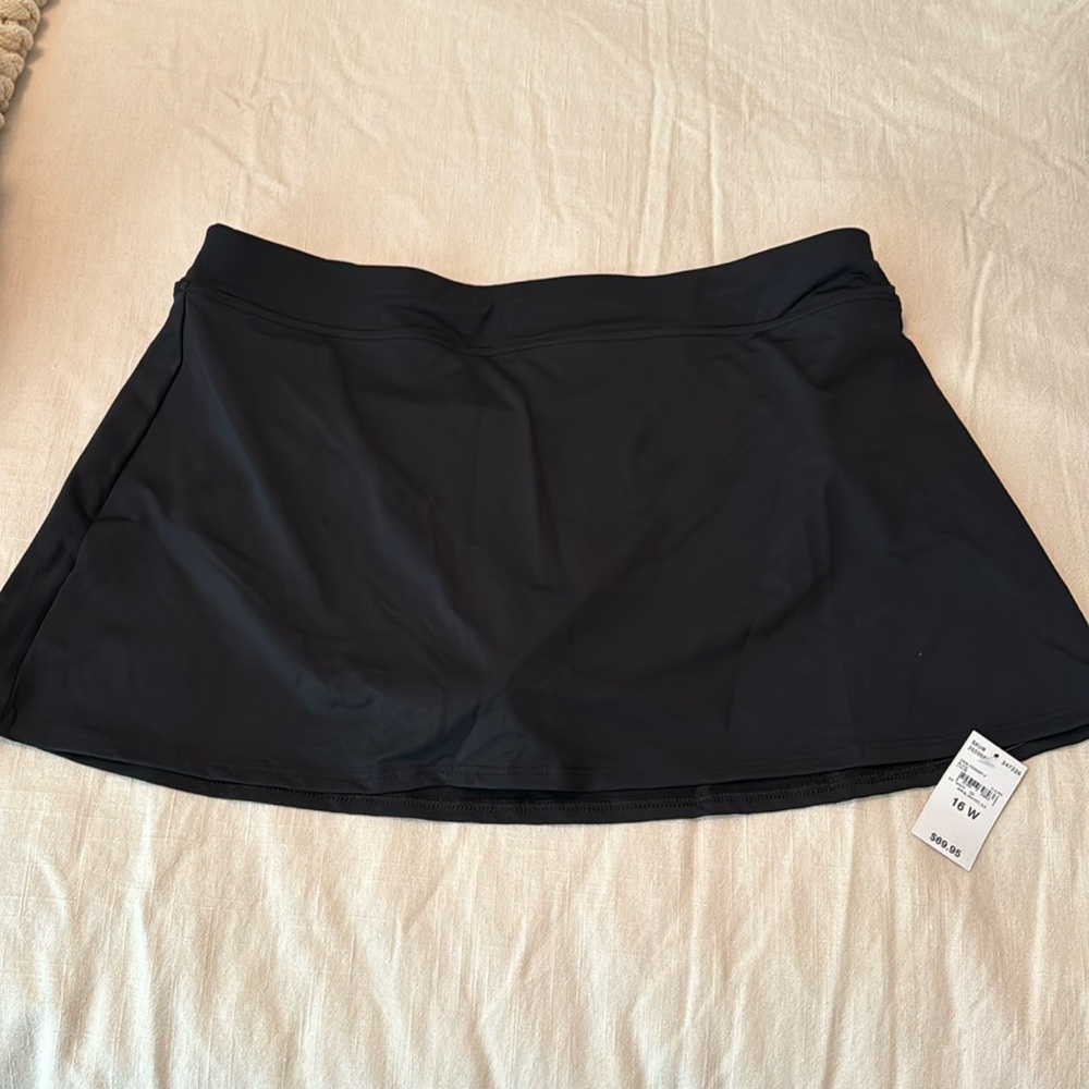 NWT Lands’ End swim skort, sz 16W